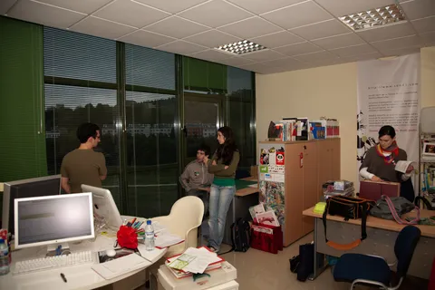 Son de tres estudio